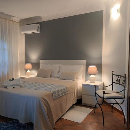 Domus Francy Hotell San Teodoro  Eksteriør bilde