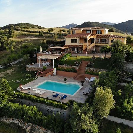 Domus Francy Hotell San Teodoro  Eksteriør bilde