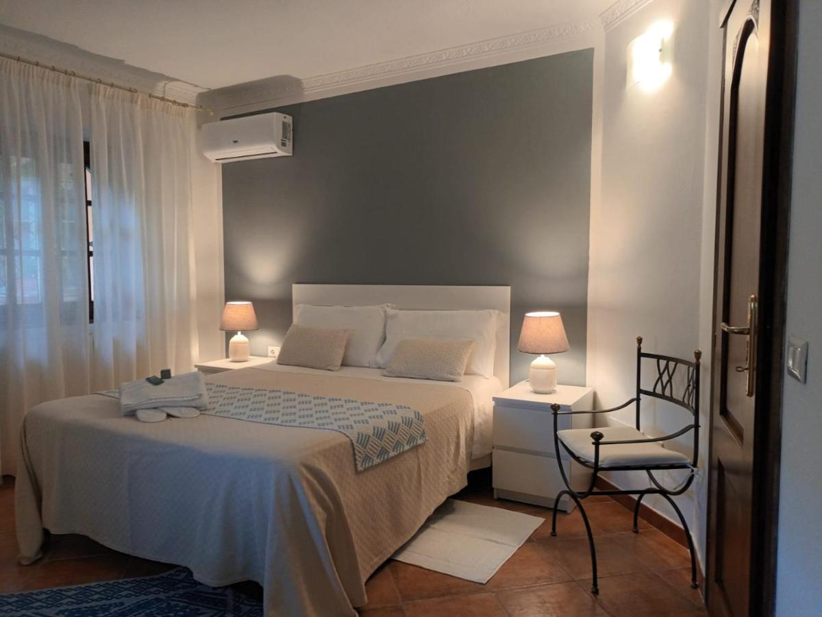 Domus Francy Hotell San Teodoro  Eksteriør bilde