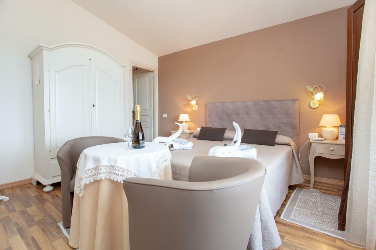 Domus Francy Hotell San Teodoro  Eksteriør bilde