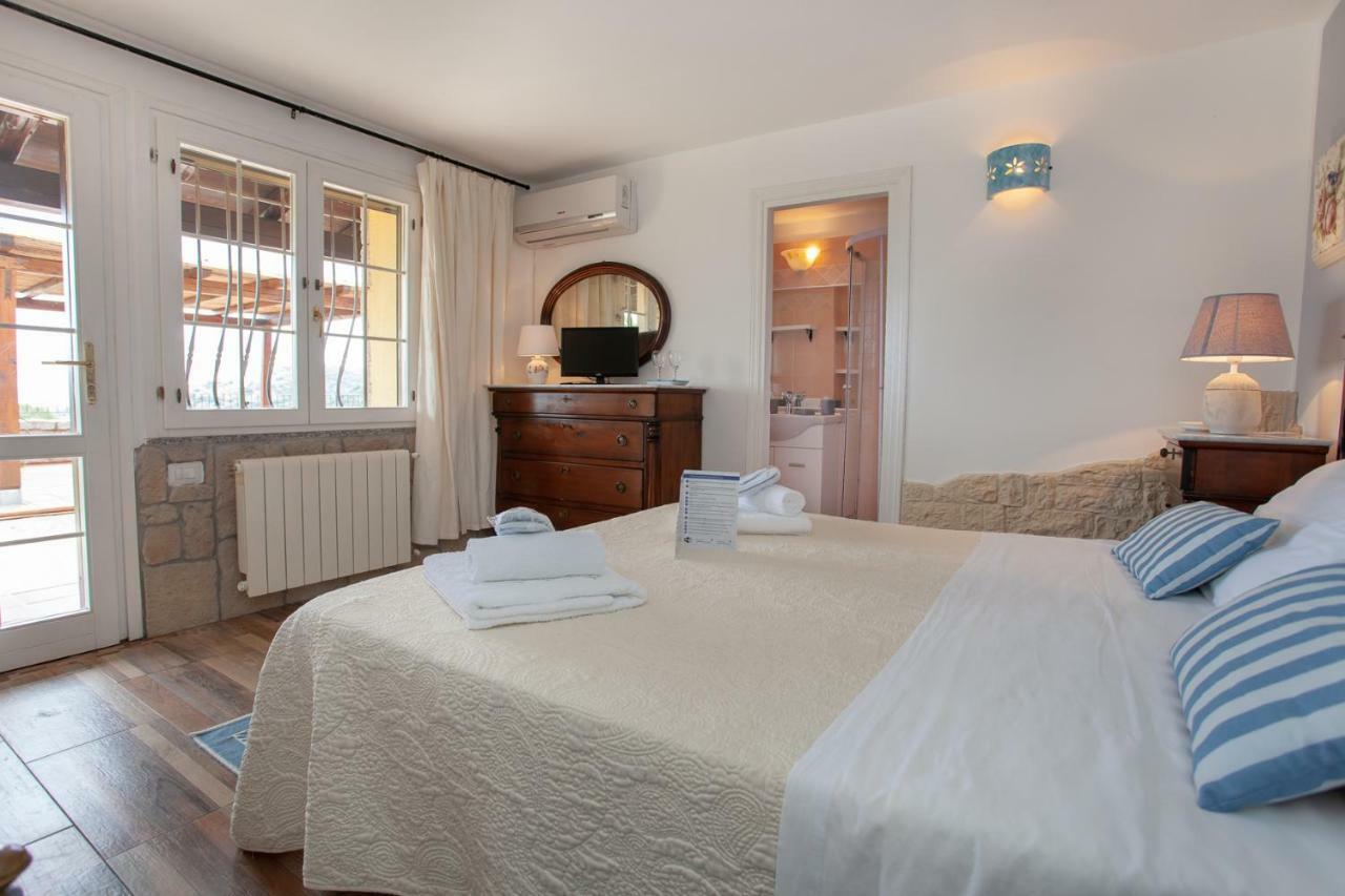 Domus Francy Hotell San Teodoro  Eksteriør bilde